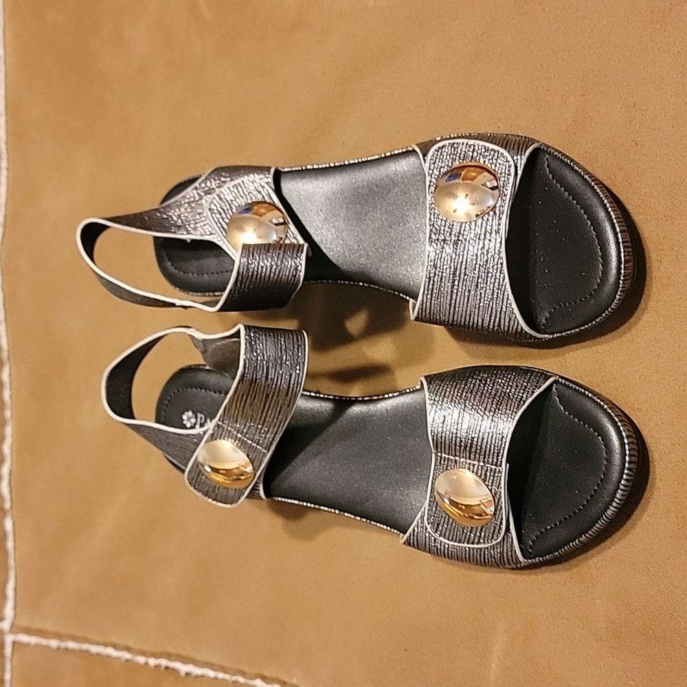 Patrizia sandals